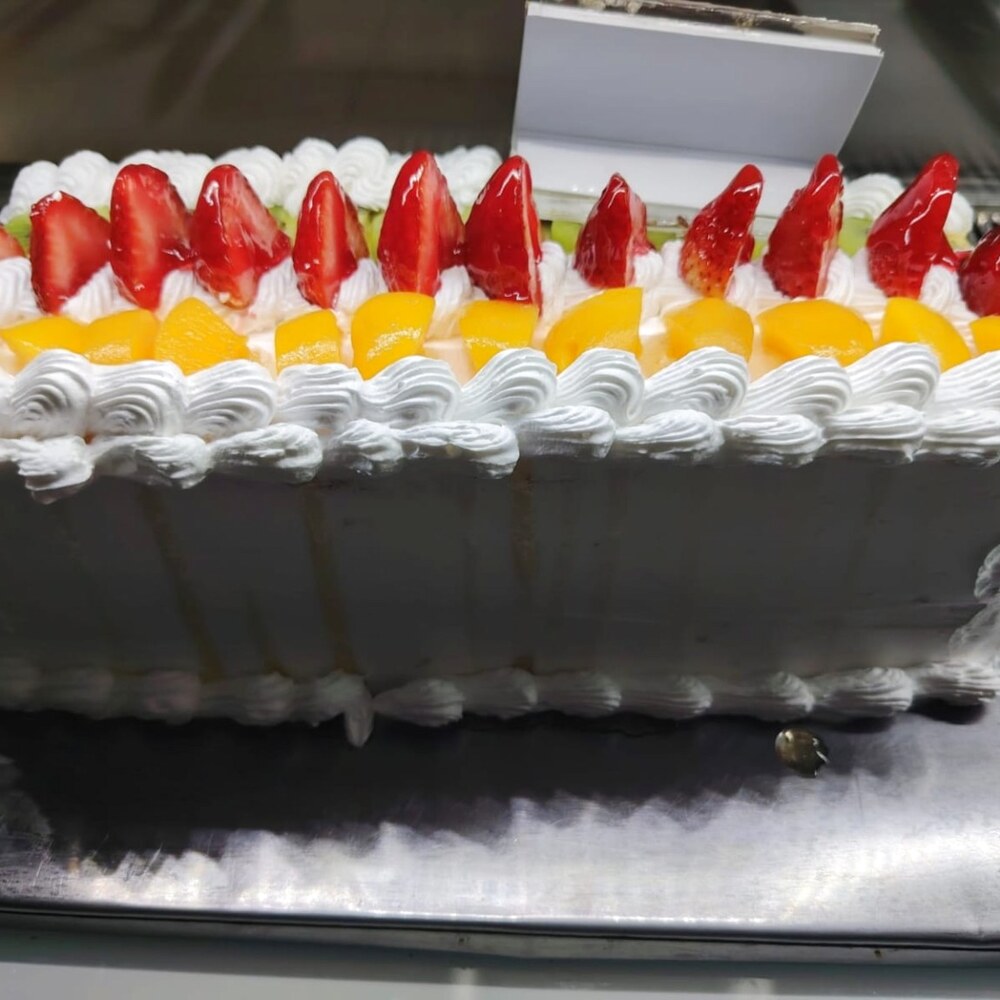 Torta frutal rectangular